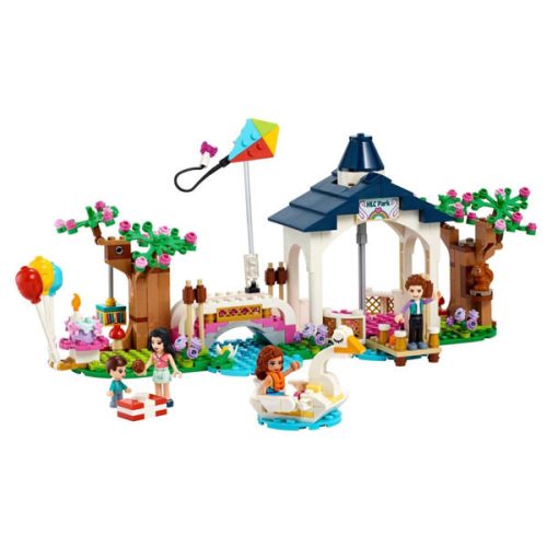 LEGO Friends, Parcul din Heartlake 41447, 432 piese