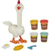 Set Play-Doh - Animal Crew: Puiul cu pene colorate, E6647