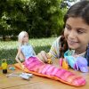 Papusa Barbie Malibu - Barbie la camping cu catelusa, 14 accesorii